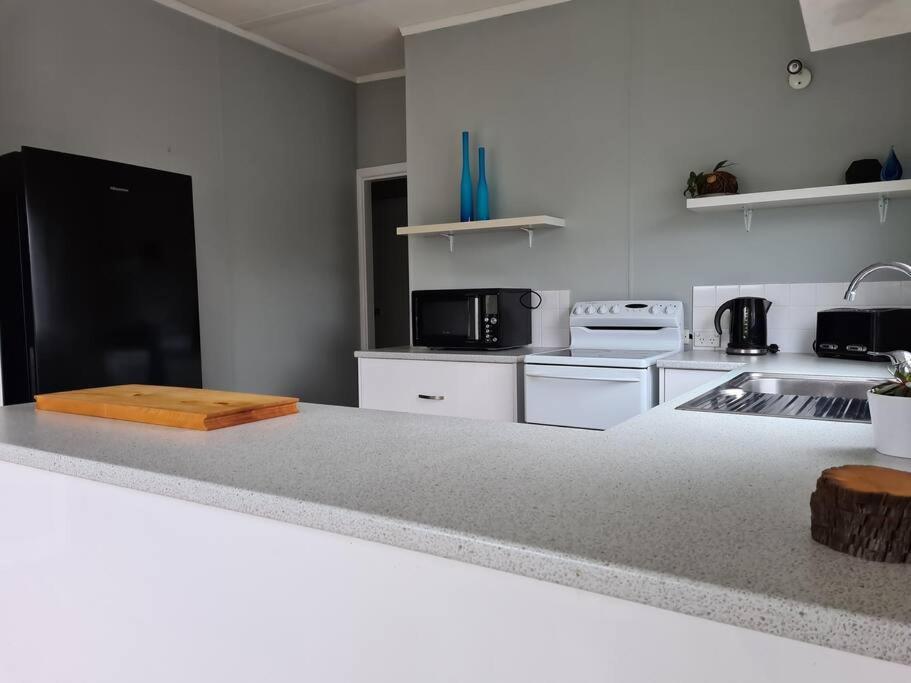 Holiday House On Sale Villa Tullah ภายนอก รูปภาพ